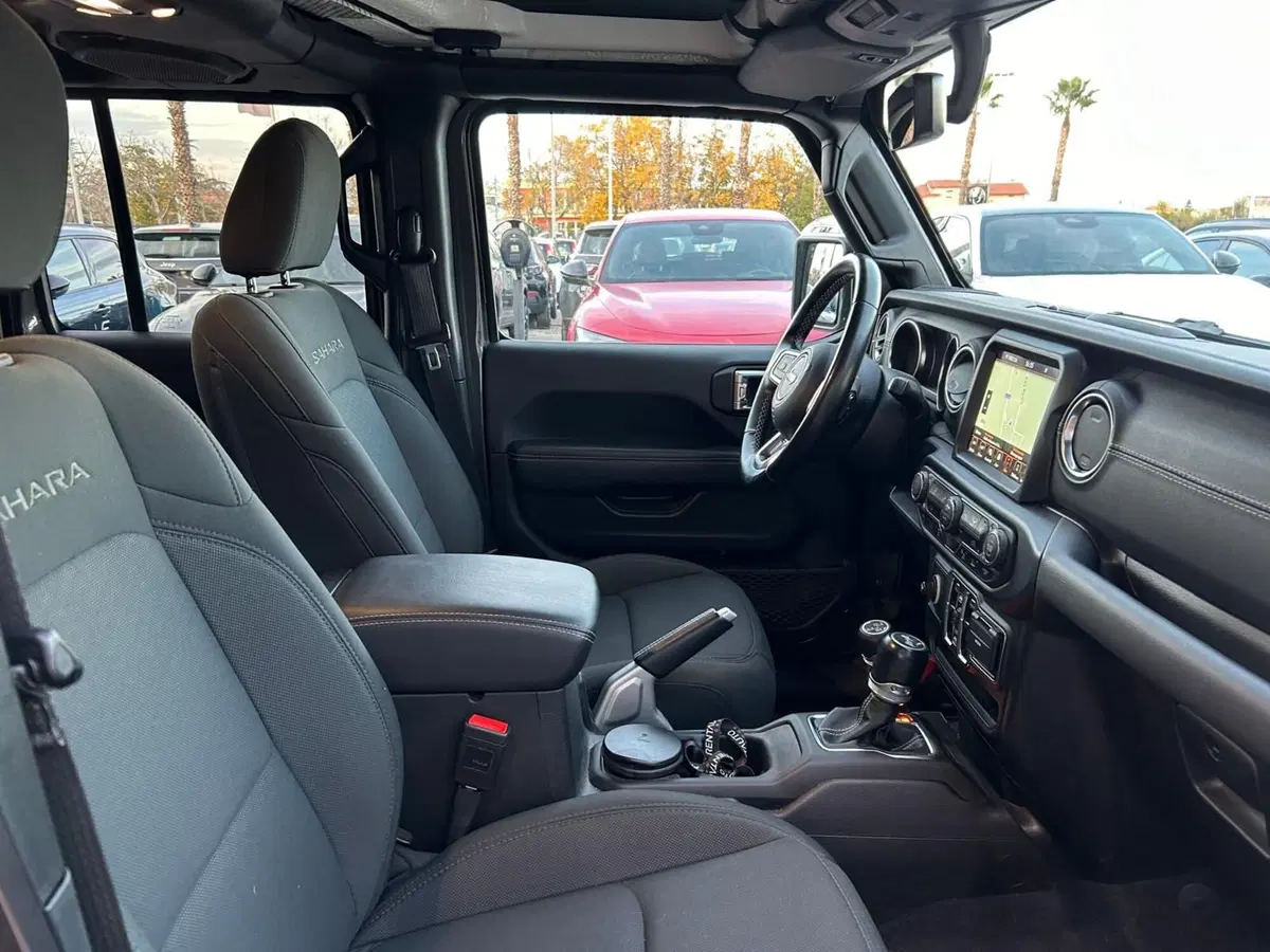Jeep Wrangler Unlimited usata a Chieti (10)