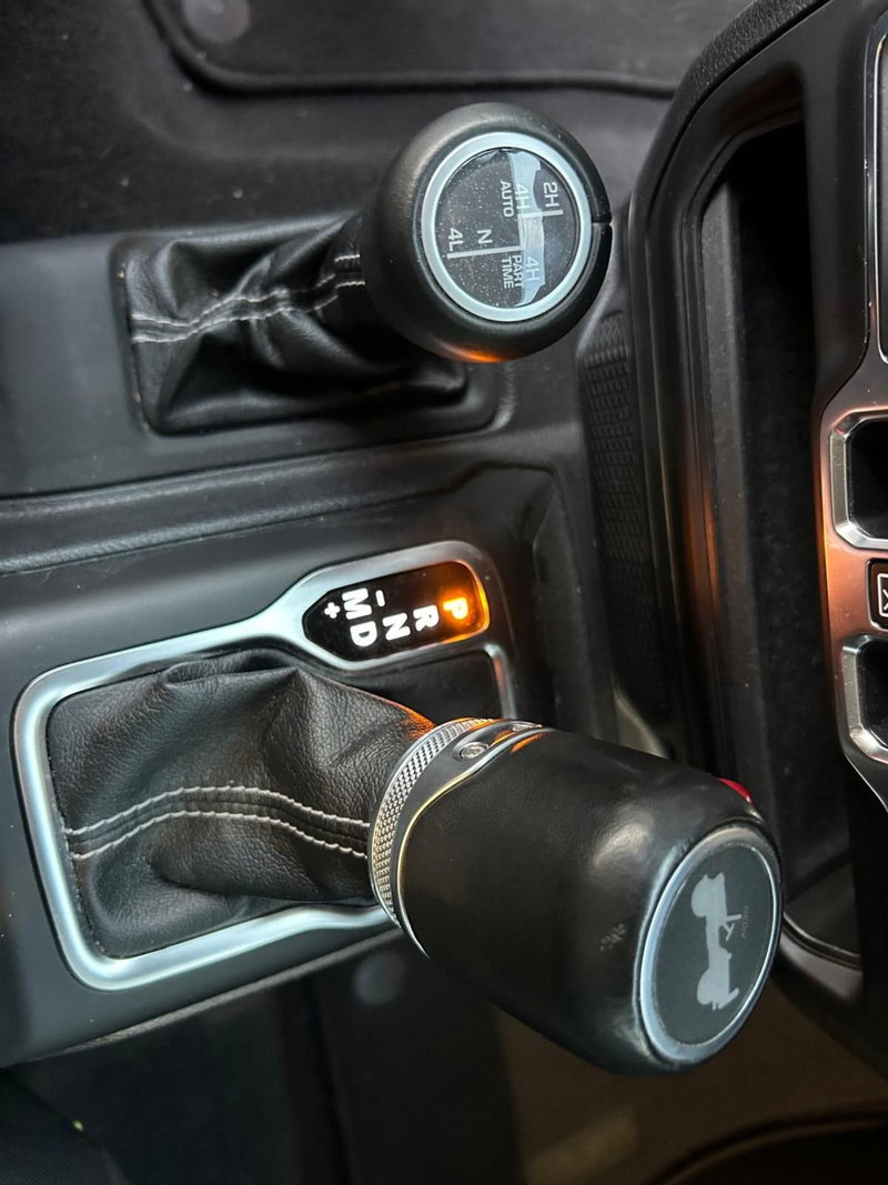 Jeep Wrangler Unlimited usata a Chieti (11)