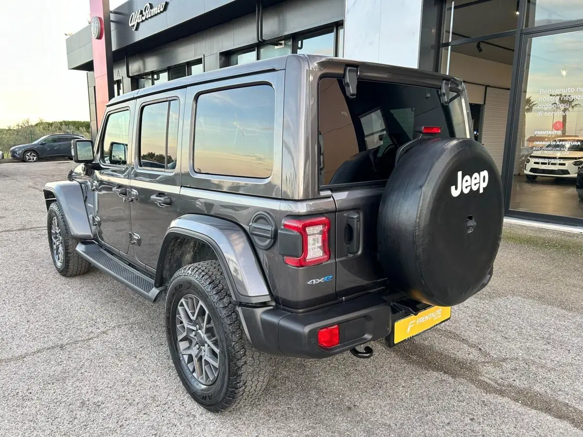 Jeep Wrangler Unlimited usata a Chieti (7)
