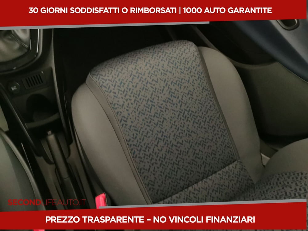 Lancia Ypsilon nuova a Campobasso (13)