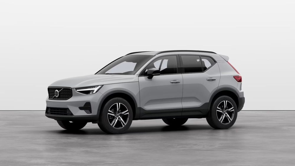 Volvo XC40 nuova a Ferrara