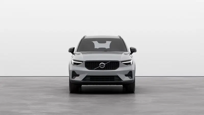 Volvo XC40 nuova a Ferrara (2)