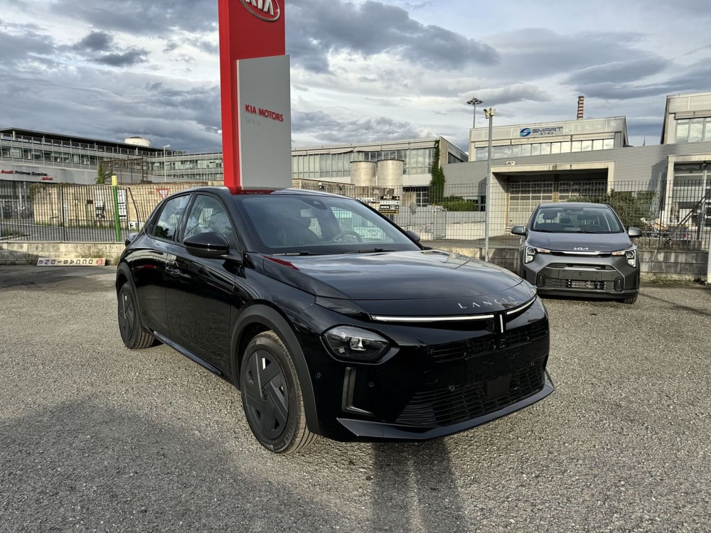 Lancia Ypsilon nuova a La Spezia