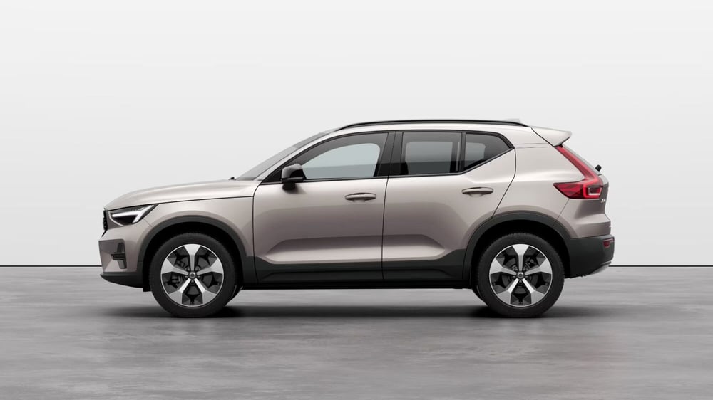 Volvo XC40 nuova a Ferrara (3)