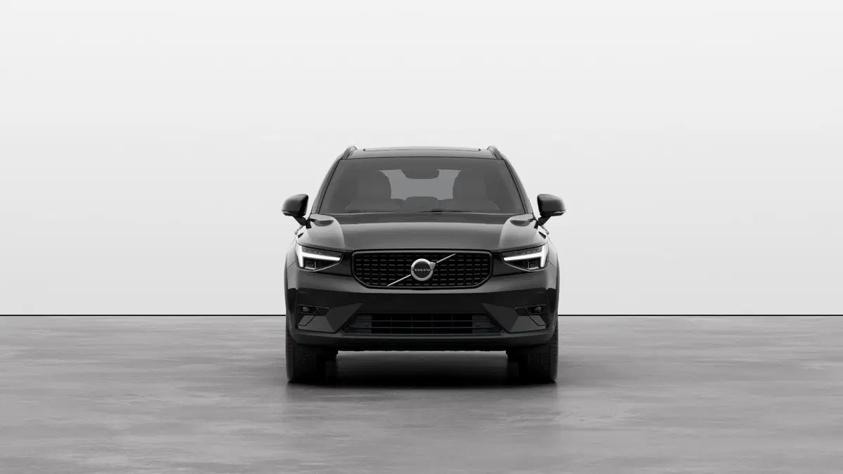 Volvo XC40 nuova a Ferrara (2)