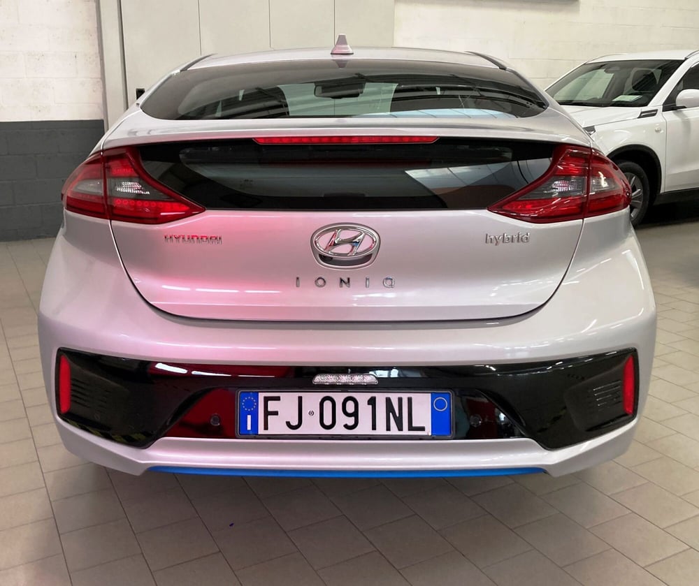 Hyundai Ioniq usata a Pavia (4)