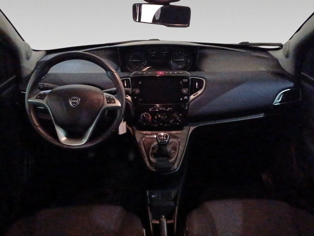 Lancia Ypsilon usata a Firenze (16)