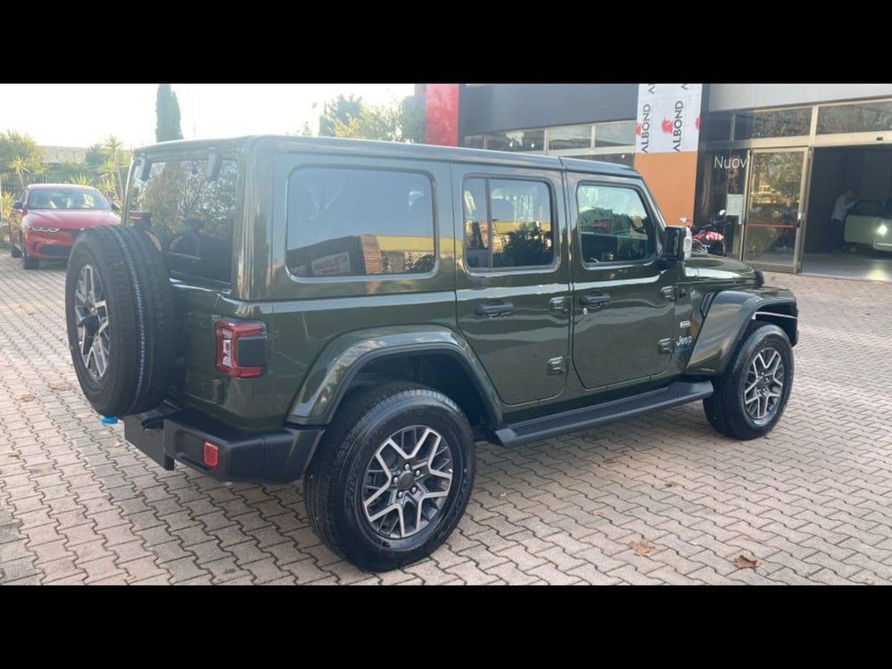 Jeep Wrangler Unlimited nuova a Siena (3)