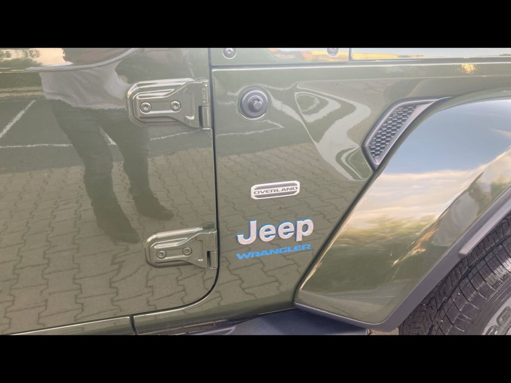 Jeep Wrangler Unlimited nuova a Siena (6)