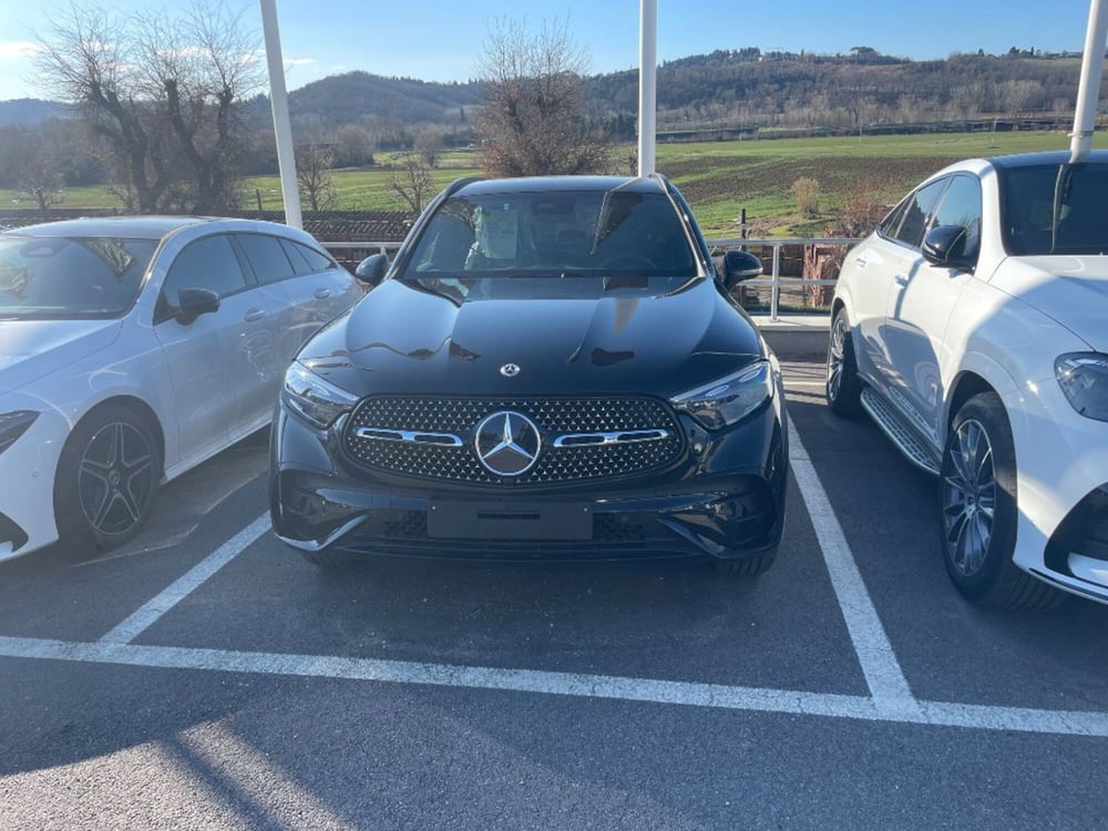 Mercedes-Benz GLC SUV nuova a Firenze