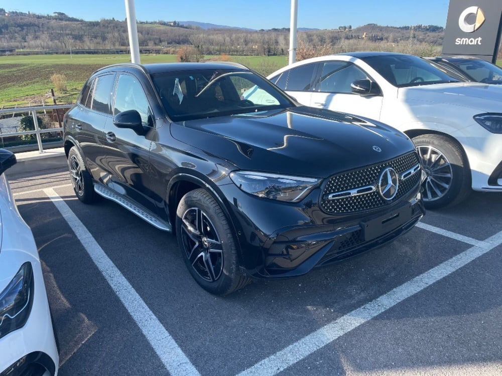 Mercedes-Benz GLC SUV nuova a Firenze (2)