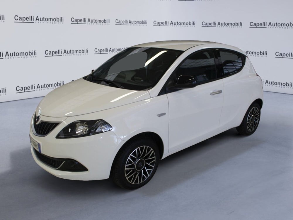 Lancia Ypsilon usata a Cremona