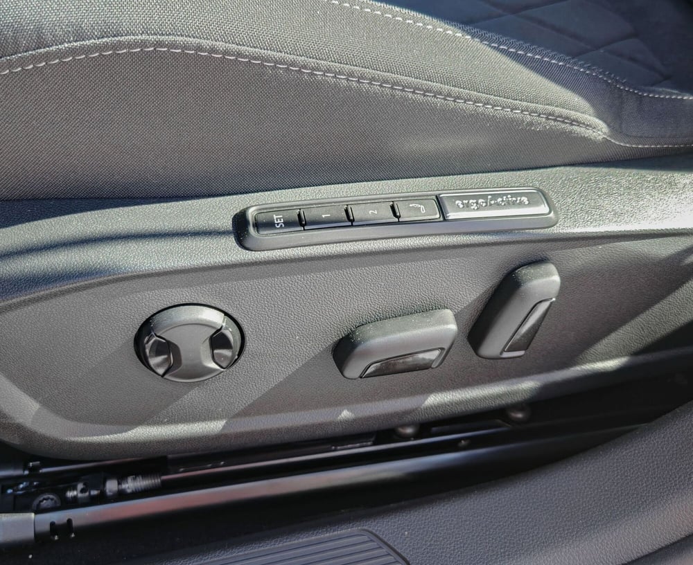 Volkswagen Golf nuova a Palermo (18)