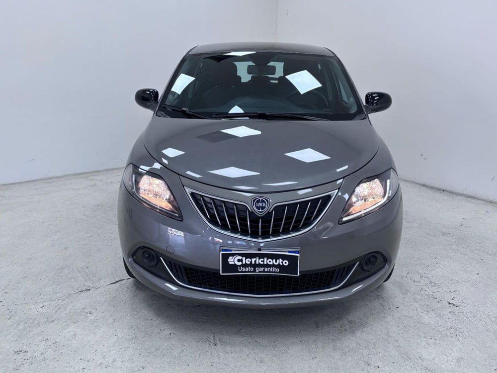 Lancia Ypsilon usata a Como (6)