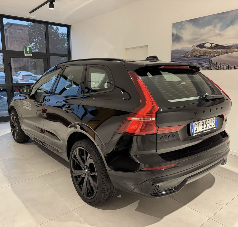 Volvo XC60 usata a Parma (12)