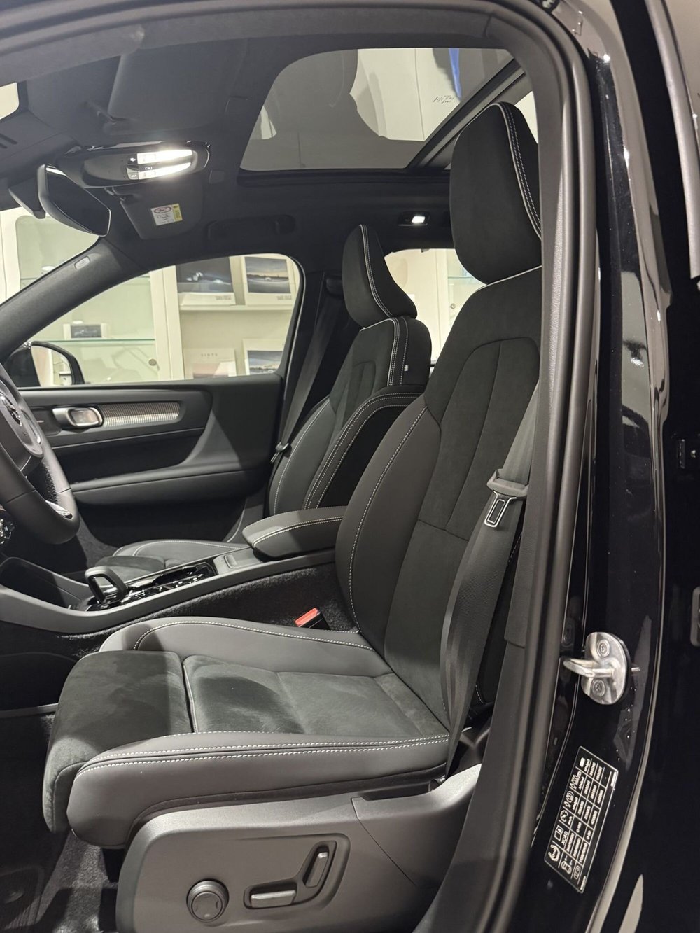 Volvo XC40 usata a Parma (4)