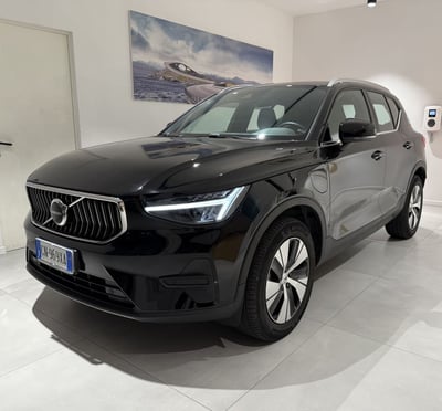 Volvo XC40 T4 Recharge Plug-in Hybrid automatico Core del 2023 usata a Parma