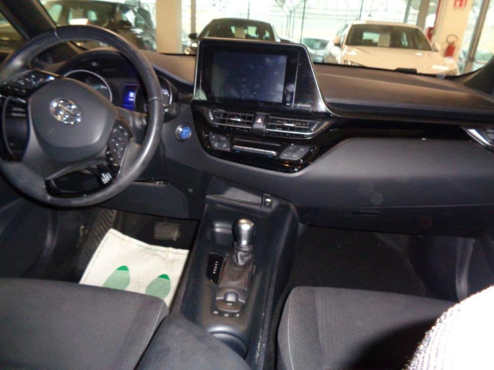 Toyota Toyota C-HR usata a Torino (7)