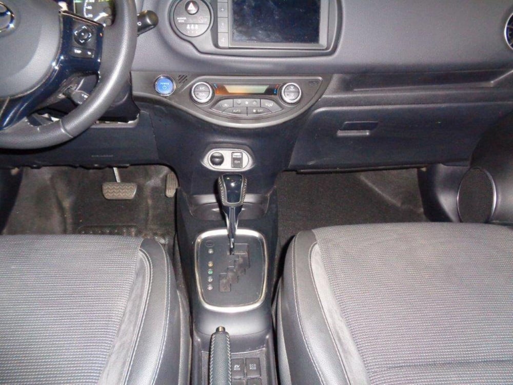 Toyota Yaris usata a Torino (14)