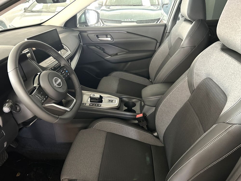 Nissan Qashqai nuova a Ferrara (8)