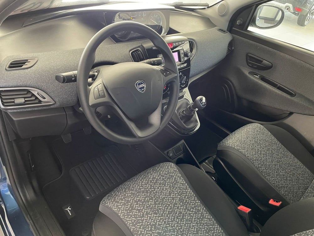 Lancia Ypsilon nuova a Ferrara (8)