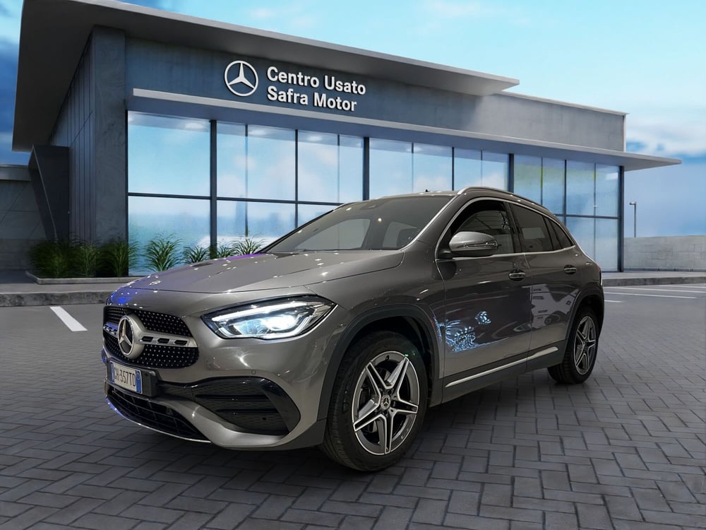 Mercedes-Benz GLA SUV usata a Cosenza