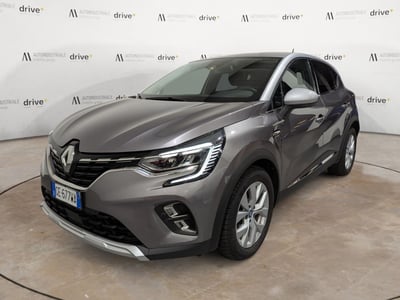 Renault Captur Plug-in Hybrid E-Tech 160 CV Intens  del 2021 usata a Brunico/Bruneck