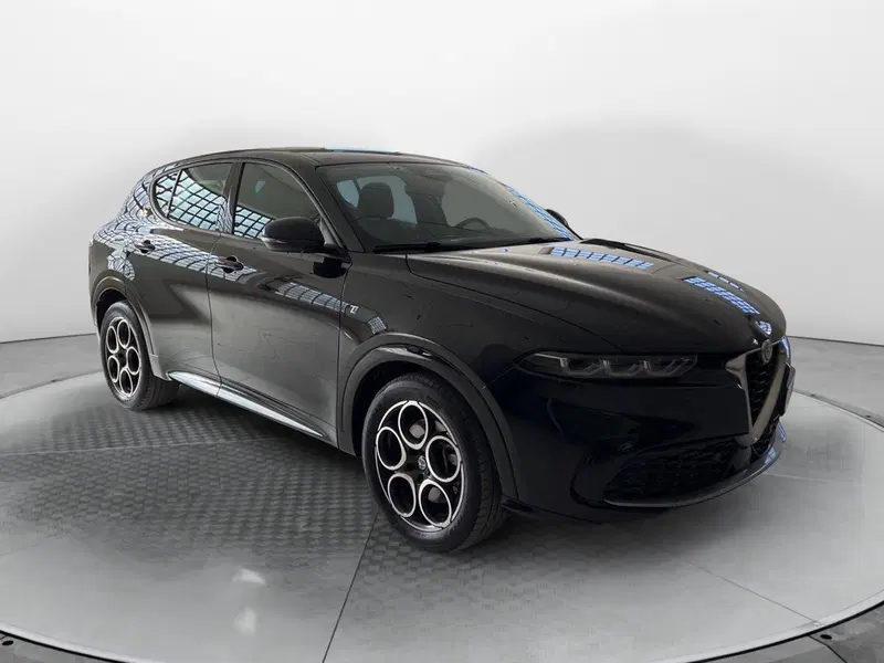 Alfa Romeo Tonale nuova a Pisa