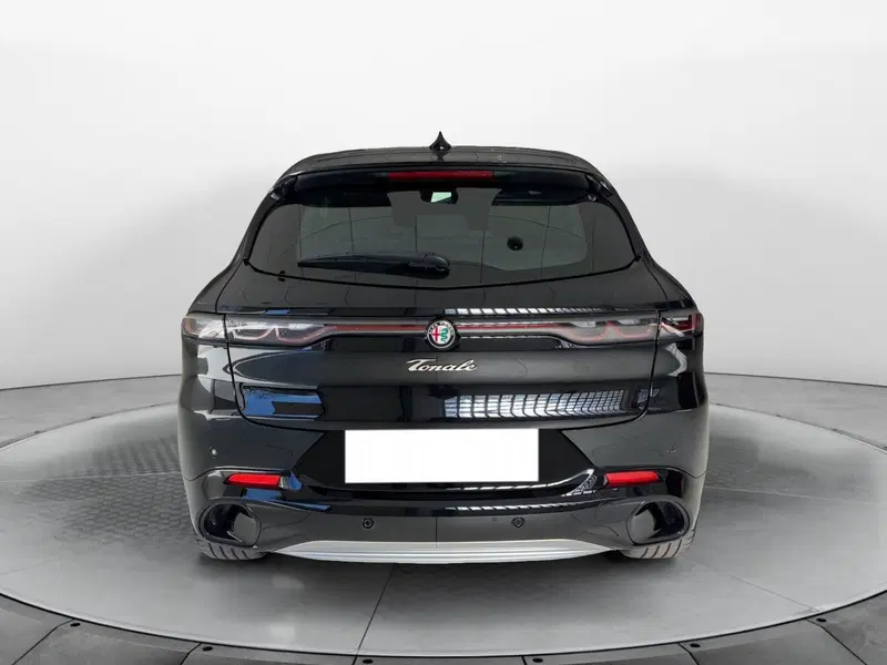 Alfa Romeo Tonale nuova a Pisa (2)