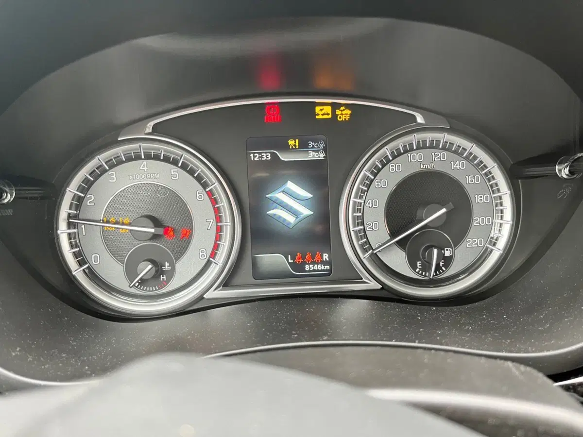 Suzuki S-Cross nuova a Vercelli (10)