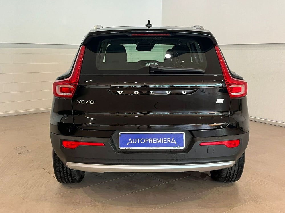 Volvo XC40 usata a Como (13)