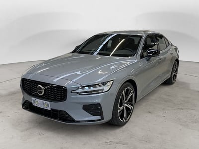 Volvo S60 B4 automatico Plus Dark  nuova a Como