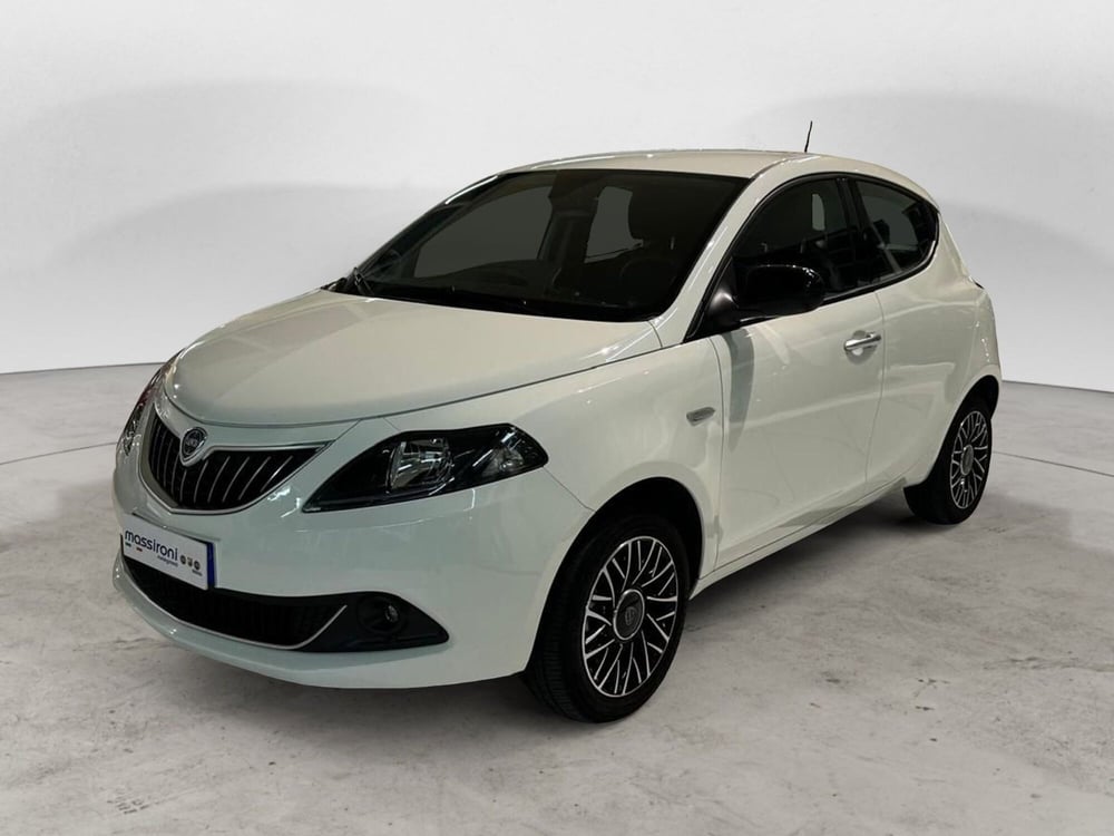 Lancia Ypsilon usata a Milano