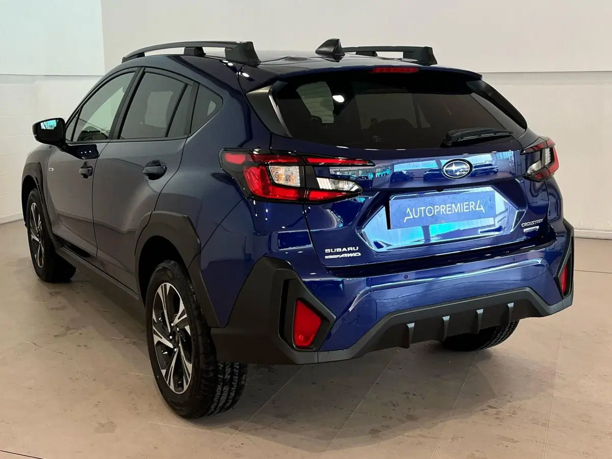 Subaru Crosstrek nuova a Como (4)