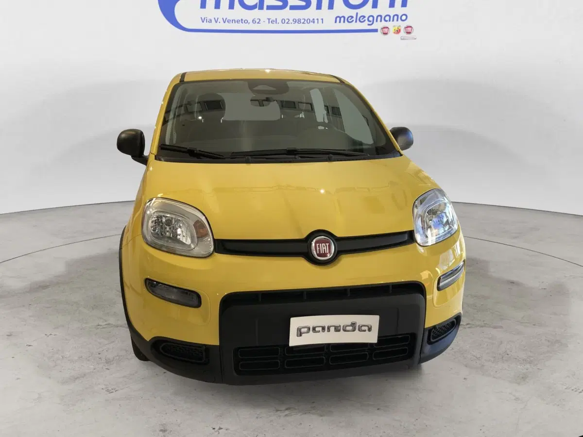 Fiat Panda Cross nuova a Milano (2)