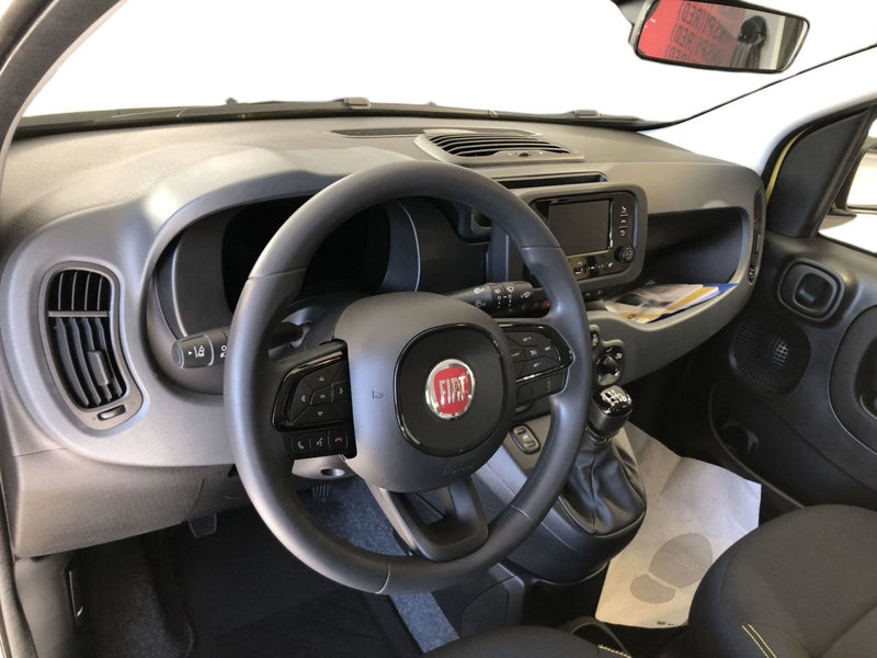 Fiat Panda Cross nuova a Milano (6)