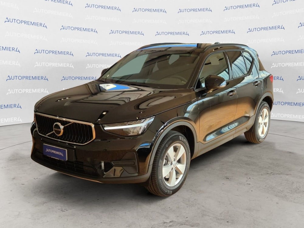 Volvo XC40 nuova a Como