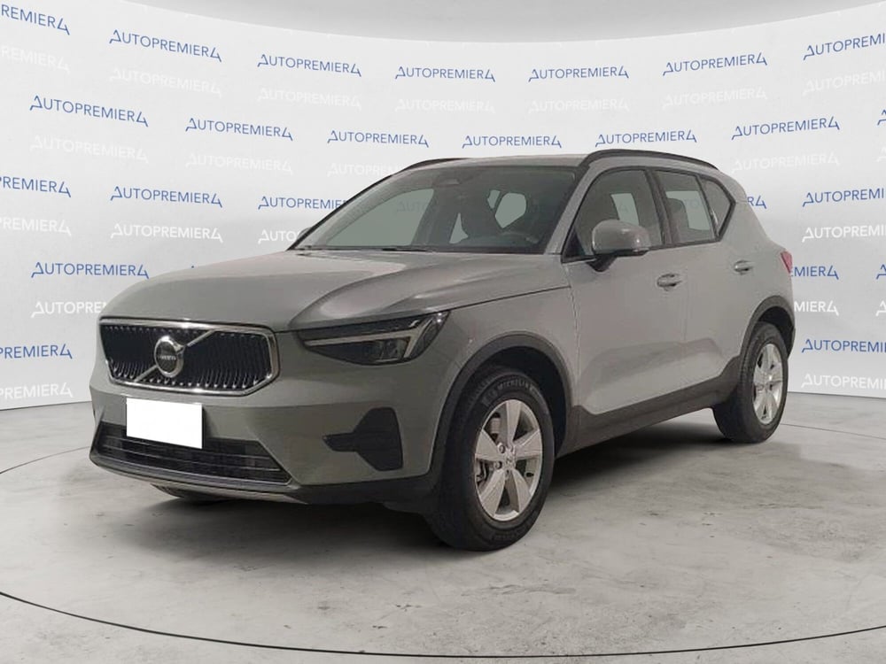 Volvo XC40 nuova a Como