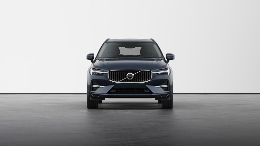 Volvo XC60 nuova a Como (5)