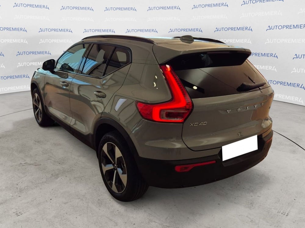 Volvo XC40 nuova a Como (5)