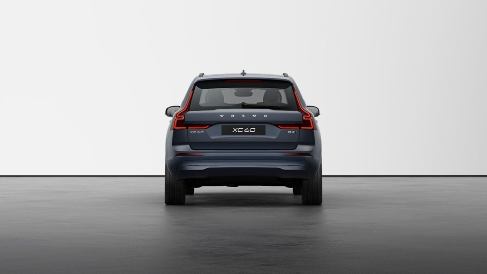 Volvo XC60 nuova a Como (4)