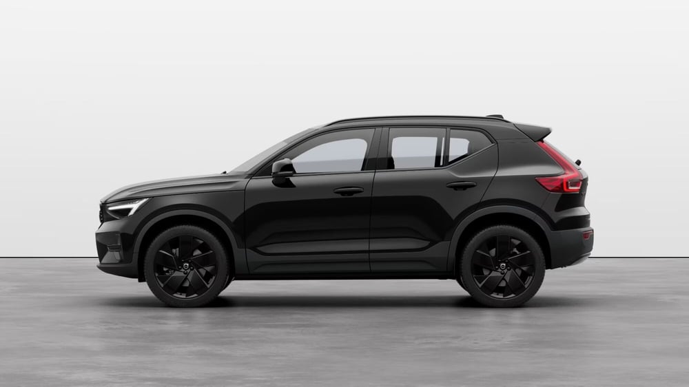 Volvo XC40 nuova a Como (3)