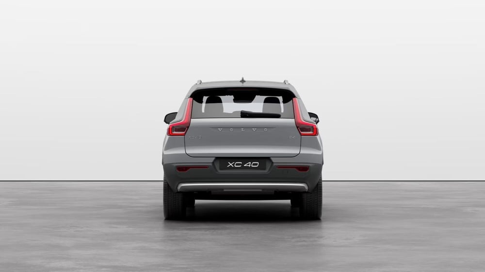 Volvo XC40 nuova a Como (5)