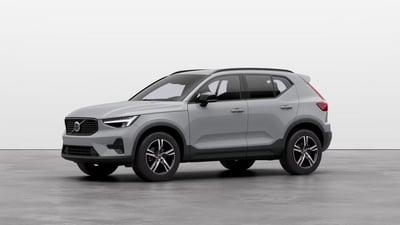 Volvo XC40 B4 AWD automatico Plus Dark nuova a Como