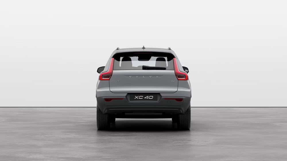 Volvo XC40 nuova a Como (5)