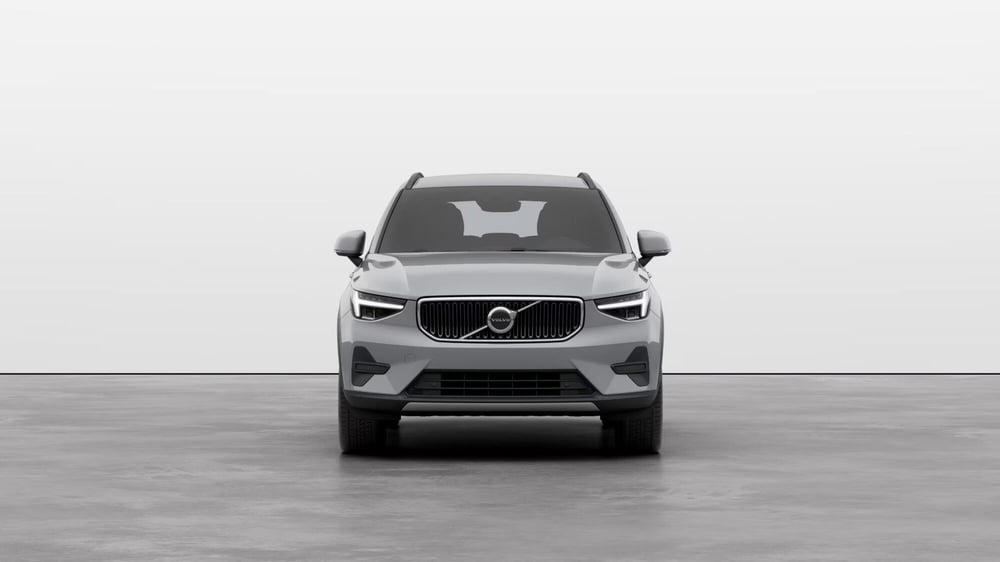 Volvo XC40 nuova a Como (2)