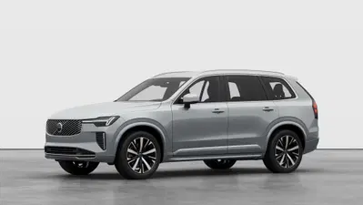 Volvo XC90 B5 AWD automatico 7 posti Core nuova a Como