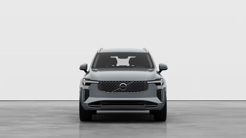 Volvo XC90 nuova a Como (2)