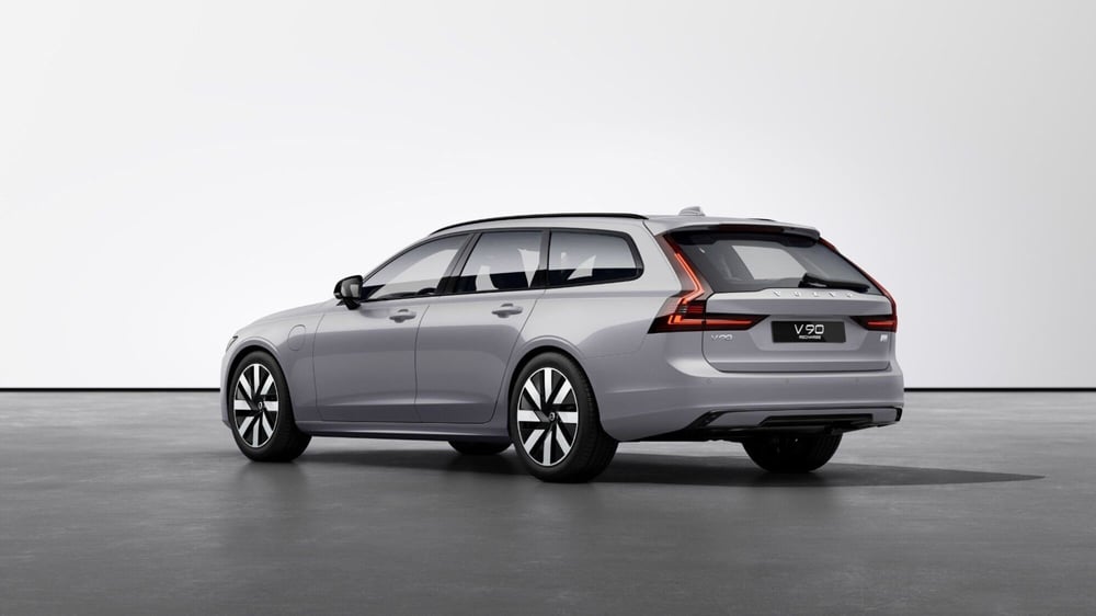 Volvo V90 nuova a Como (3)