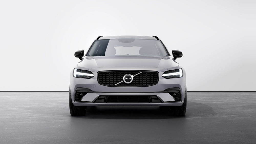 Volvo V90 nuova a Como (5)